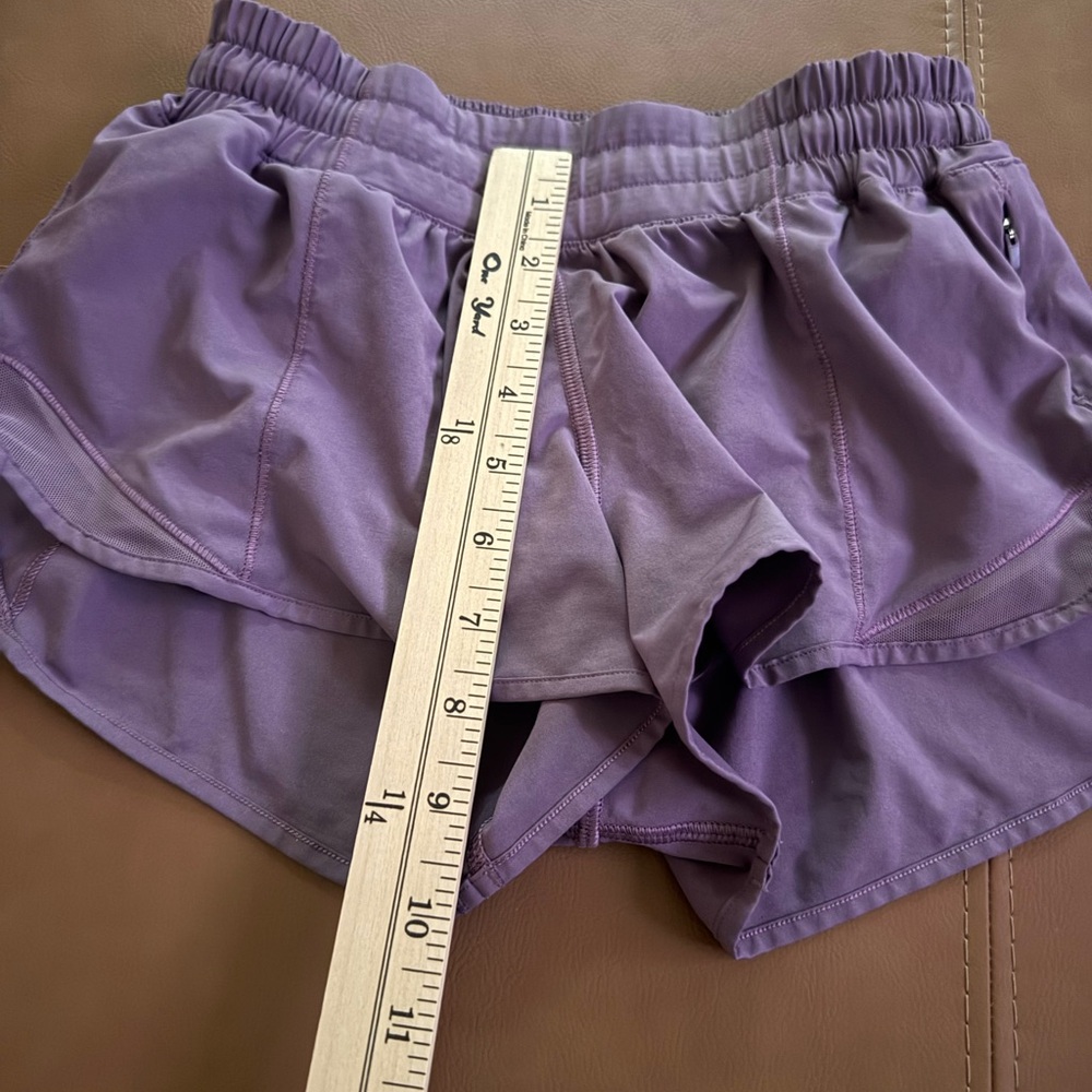 Lululemon hottie hot shorts - Picture 7 of 7